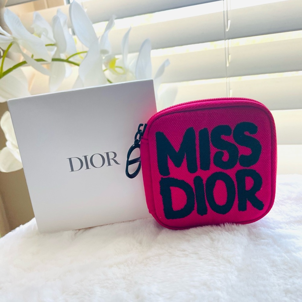 Miss Dior Perfume Zipped Pouch with 4 Samples- NIB